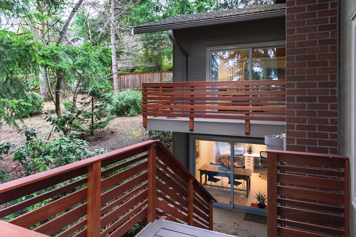 Master Bed room deck