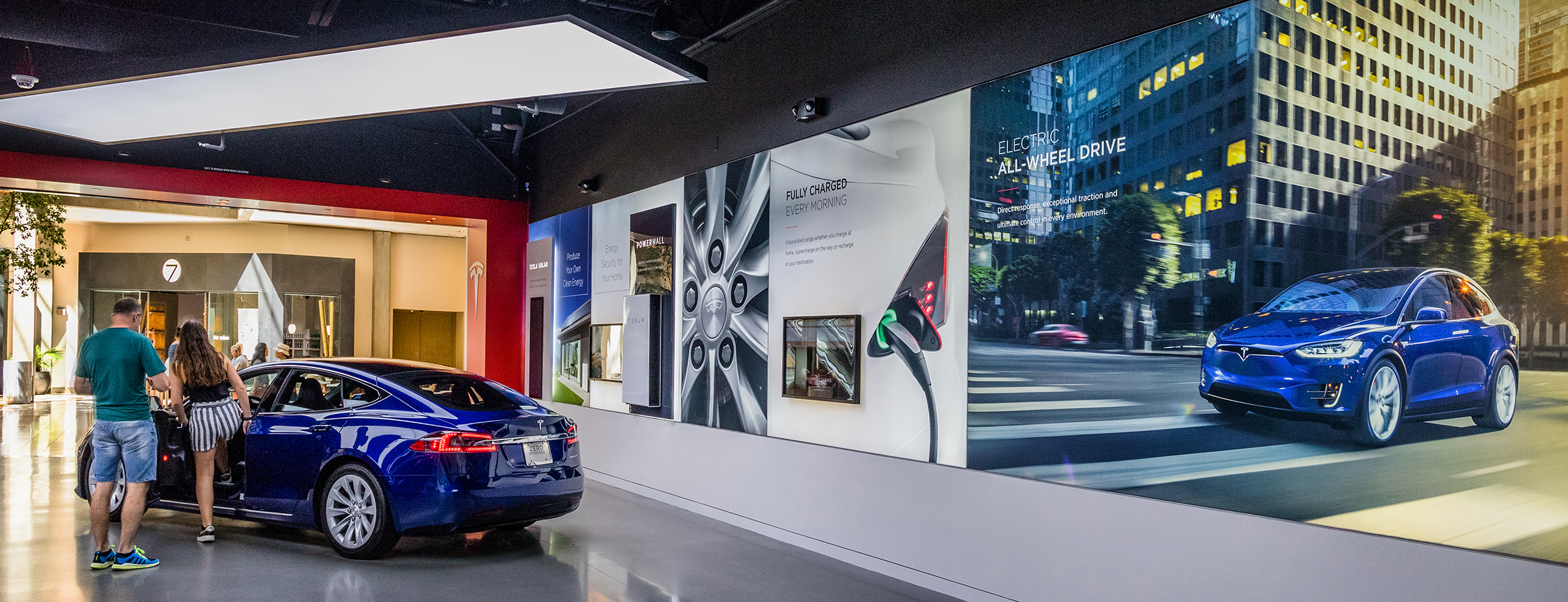 Tesla Showroom, Bellevue Square