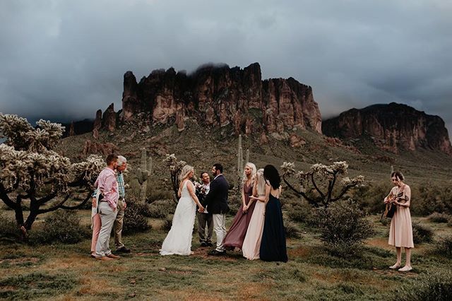 Foggy moody and just perfect. More elopements please 😮🖤🔮 🌫