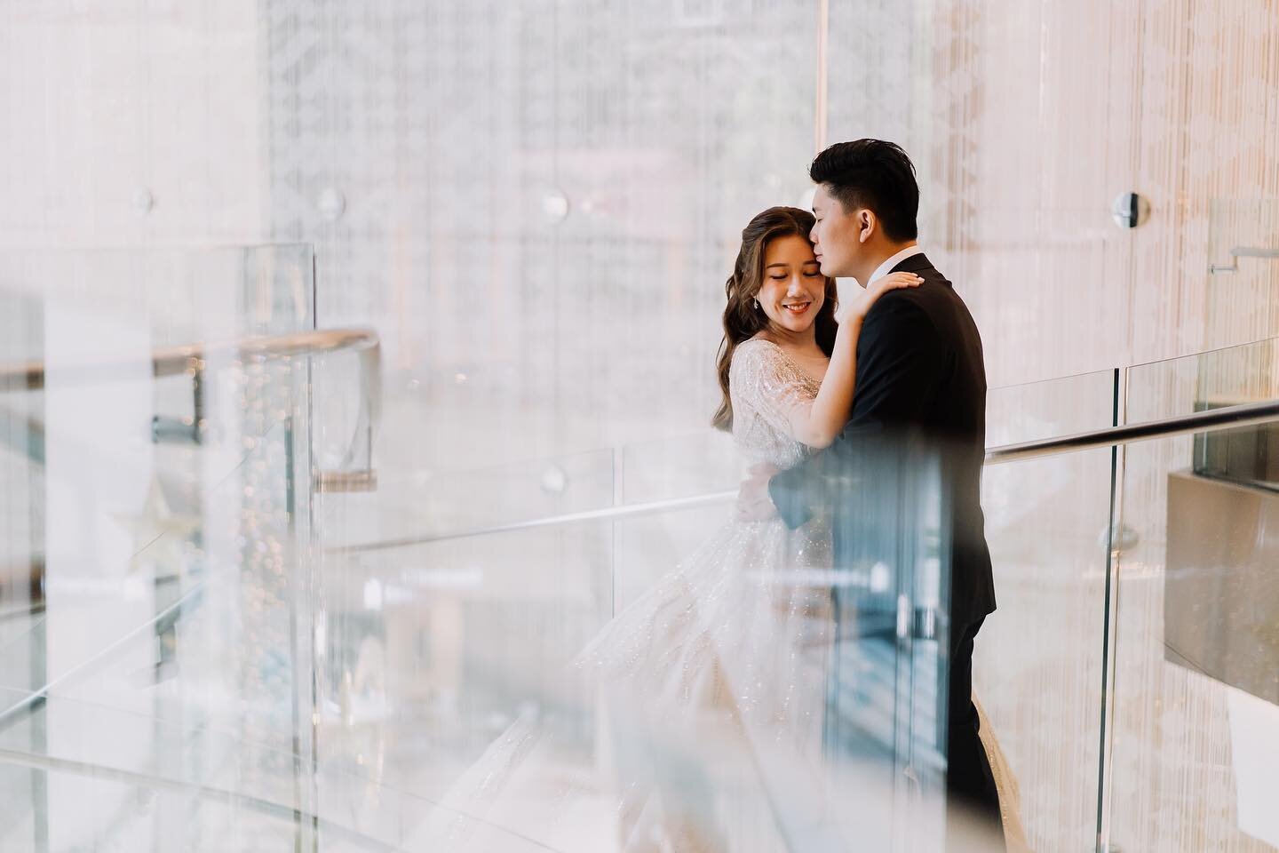 Celebrating Cindy &amp; Jeffrey
. 
Wedding planner: @storynmatter 
Makeup: @justinetee.makeup 
Wedding gown: @weddinggown.7thheaven 
Venue: @eqkualalumpur 
.
Wedding Photography by Hong / fabulous-moments.com
.
.
.
.
.
#elopementwedding #myweddings #