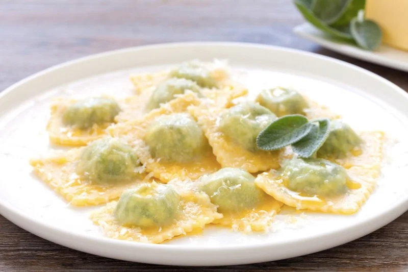 Spinach and ricotta ravioli 