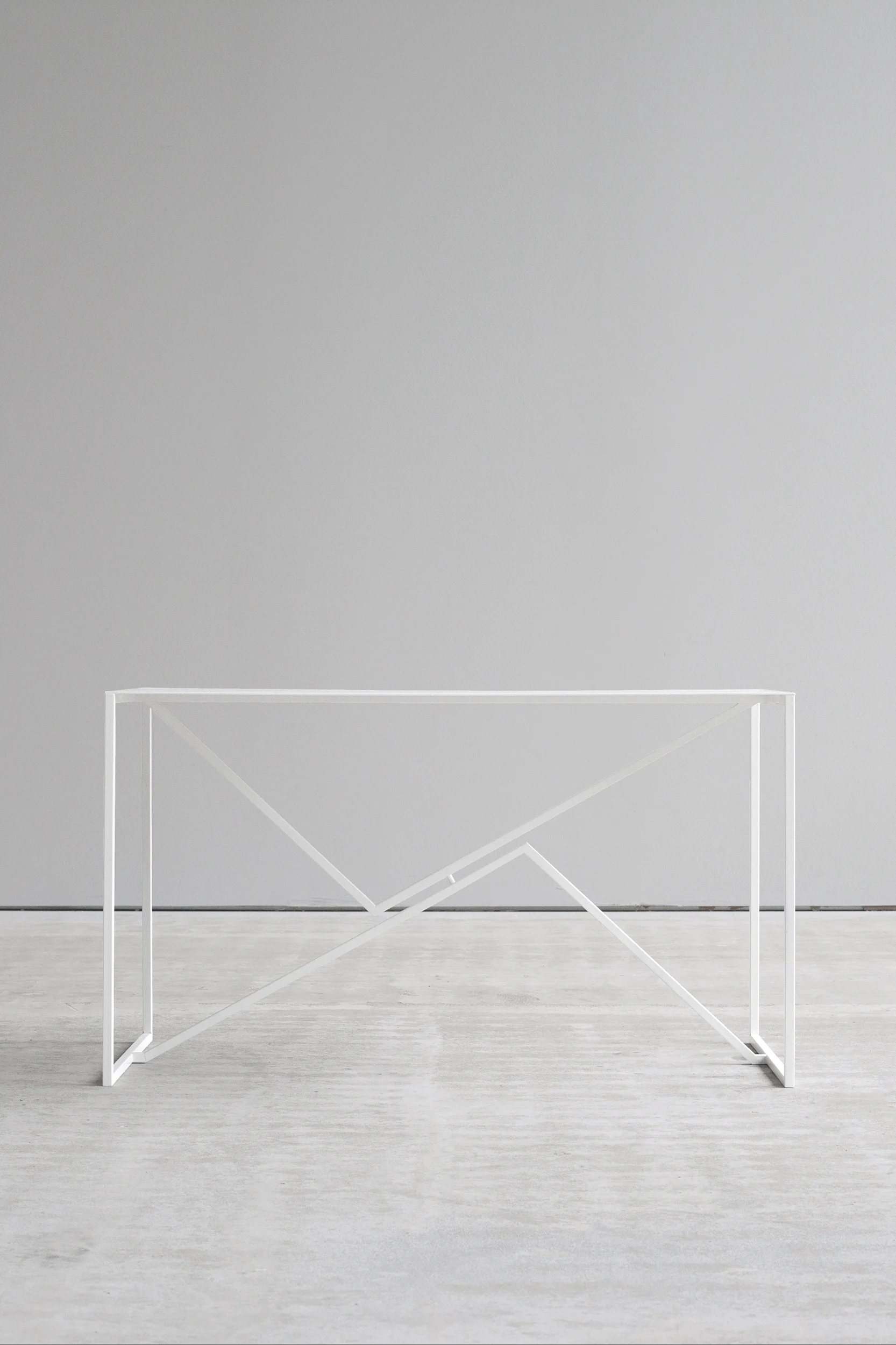 Echo side table front