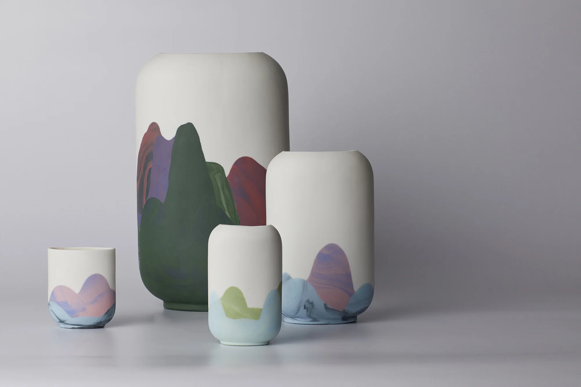 Mixed Hong Kong vases and cup