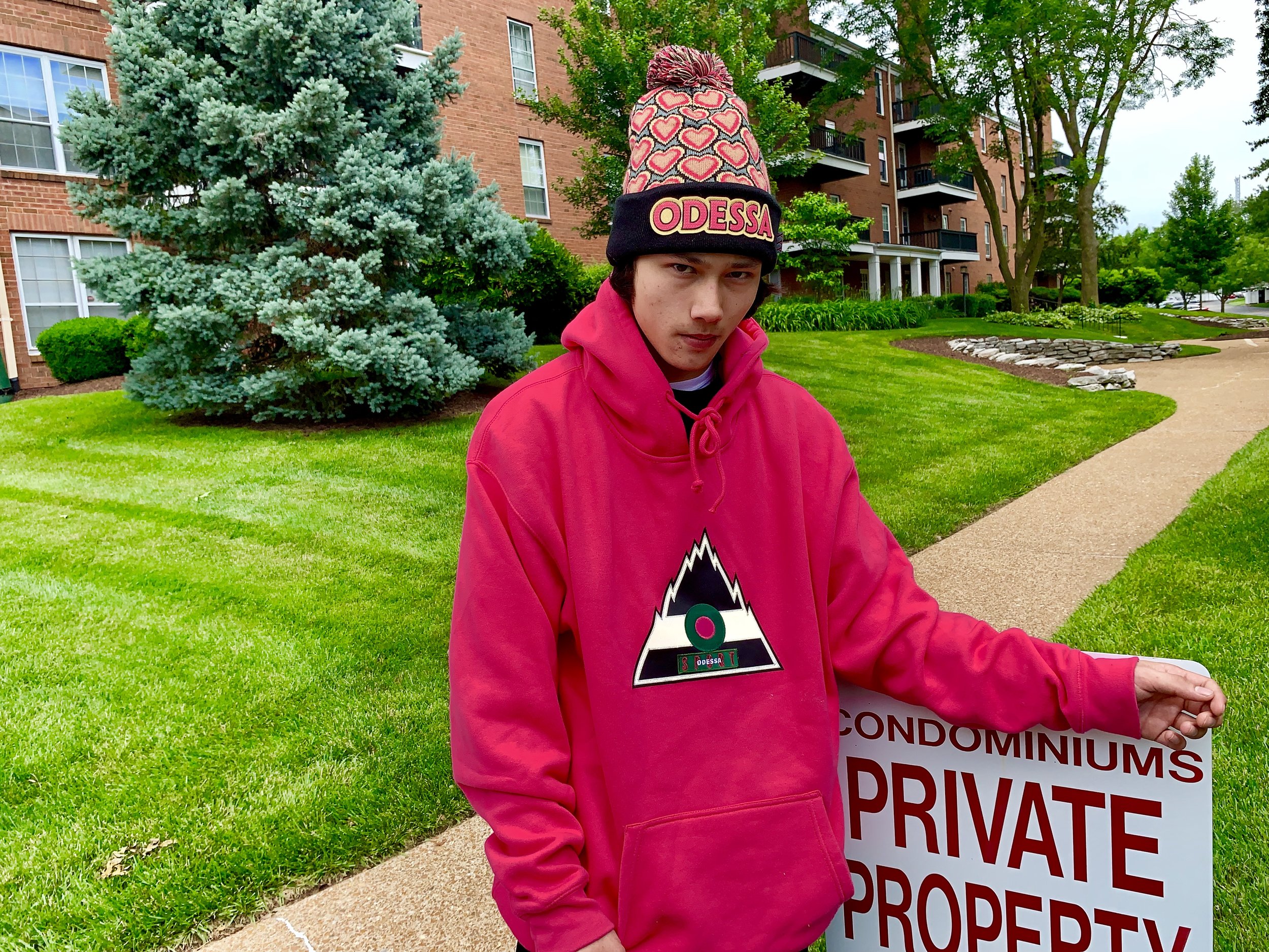 E646A804-B434-4F79-B79C-0B177B481937