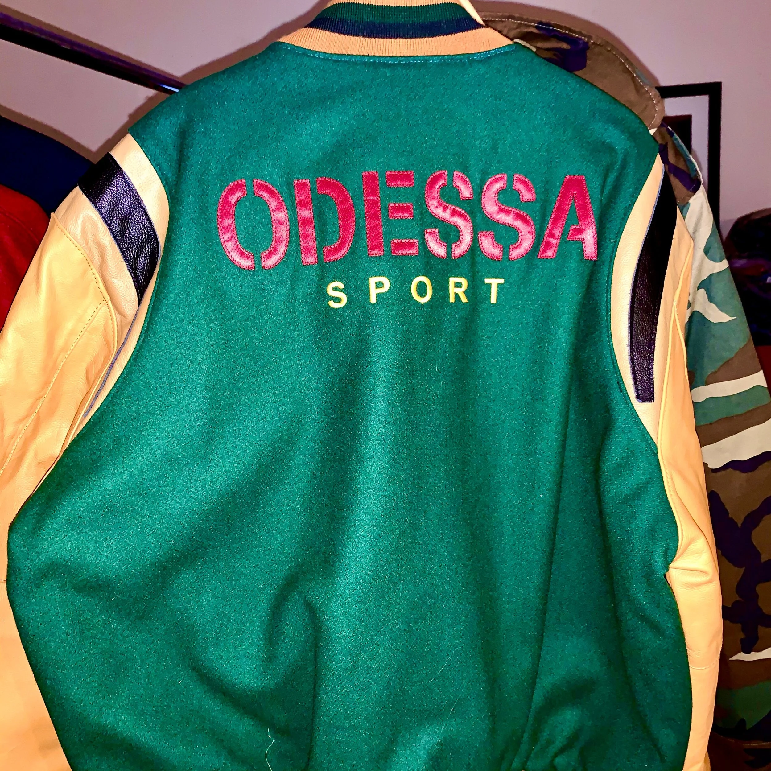 3CA86BCC-C431-489A-8387-57C233275F3D