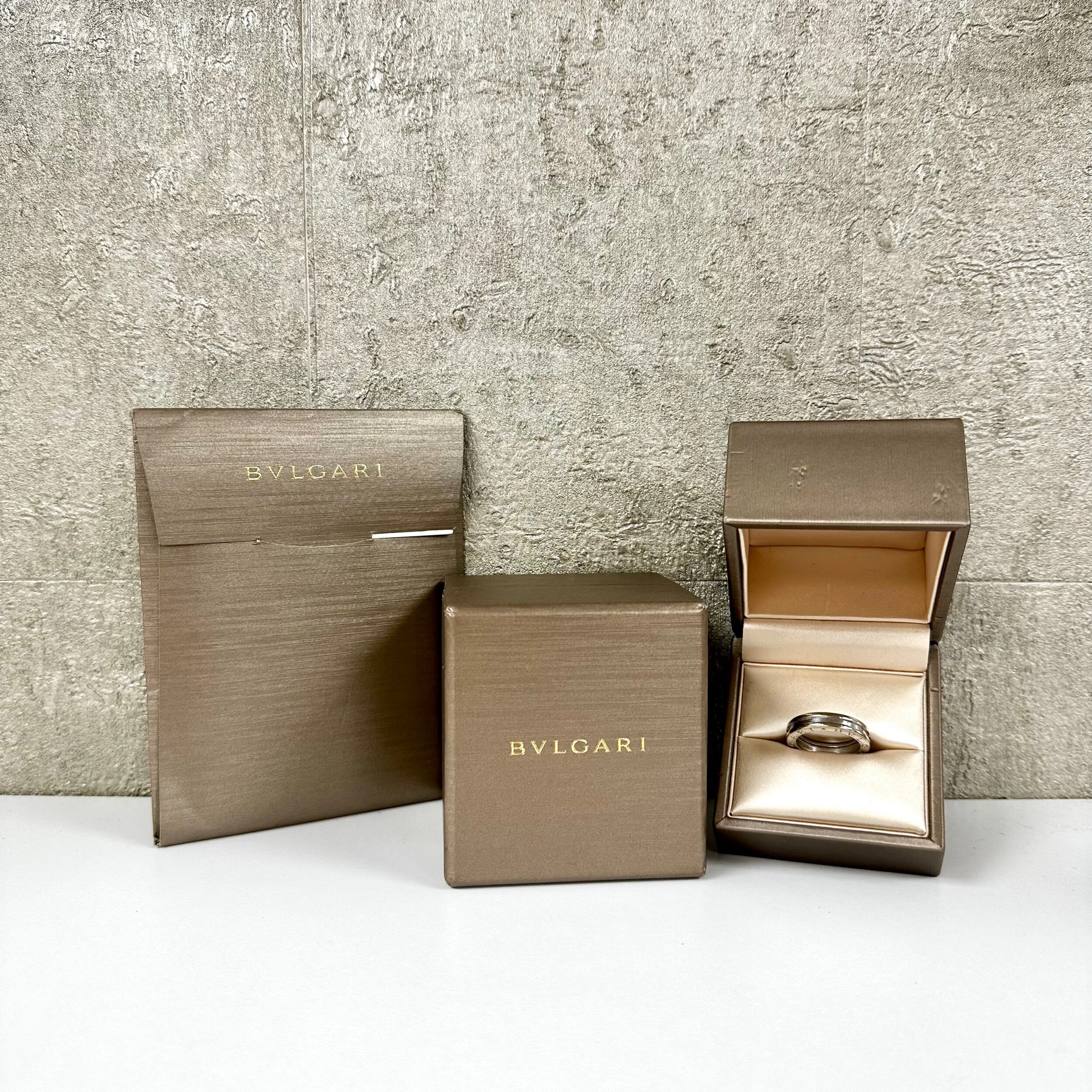 1399684C-D5F4-4C3C-849D-138BEBB5336D