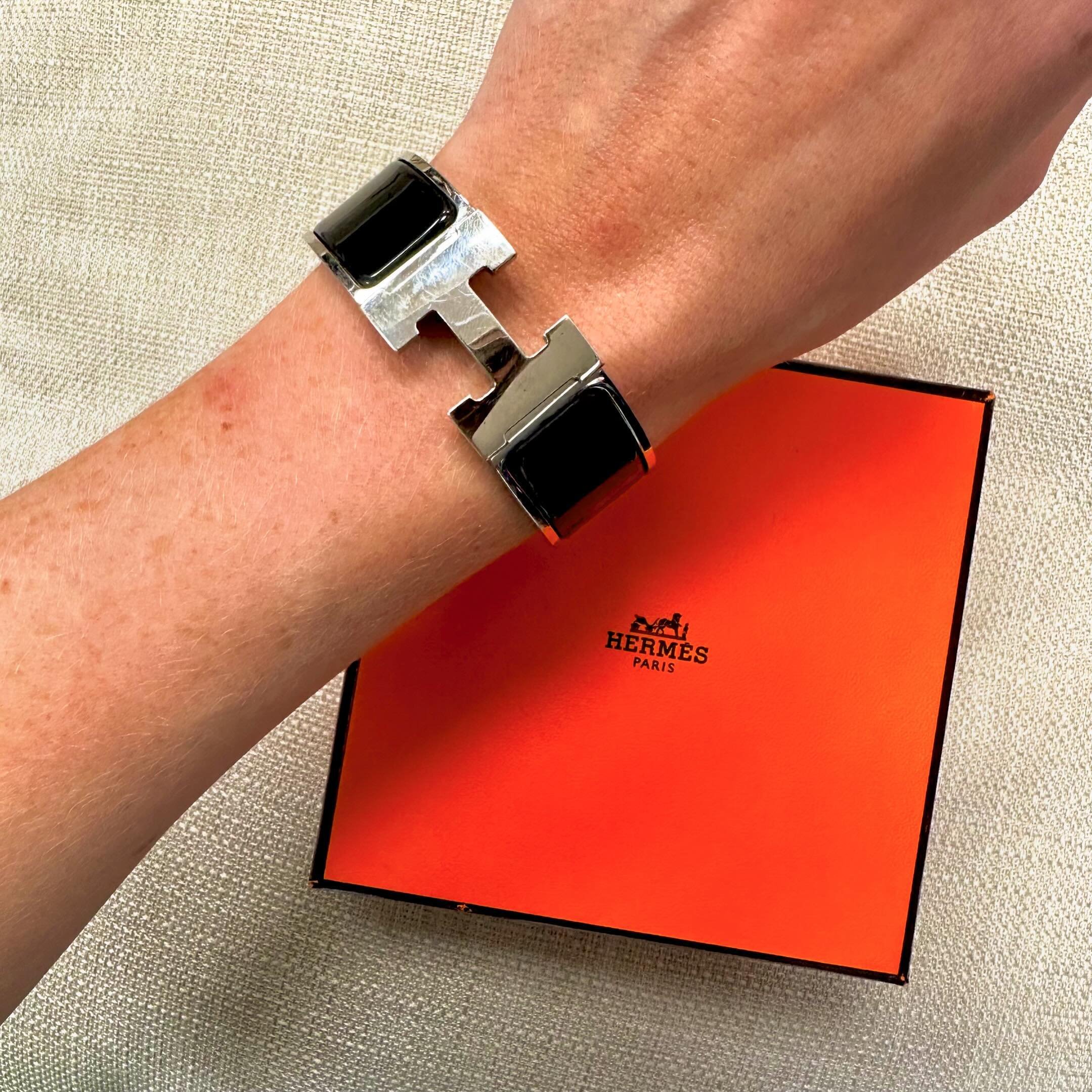 Herm&egrave;s Click H bracelet in black and silver &pound;350 🧡🖤