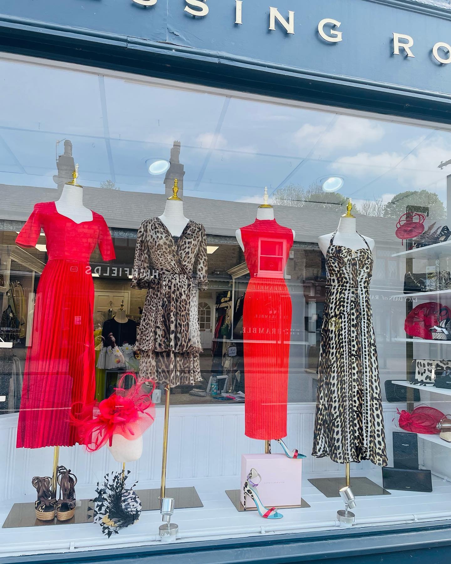 Be the BEST DRESSED! The date is in your diary, but what to wear? Our glamorous outfits will ensure you have just the right look for every event this Summer ☀️❤️🌞

L-R
Elie Tahari red dress size 8/10 &pound;250
Christian Louboutin wedges size 6 &pou