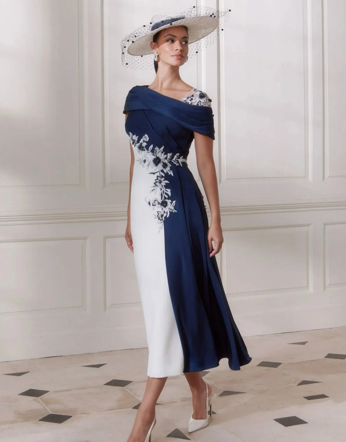Discover our gorgeous selection of mother of the bride and groom dresses, available in store by John Charles, Couture Club and Veni Infantino. 
Call 01706 823746 to schedule a try-on appointment.

#johncharles #veniinfantino #coutureclubbyrosaclara #