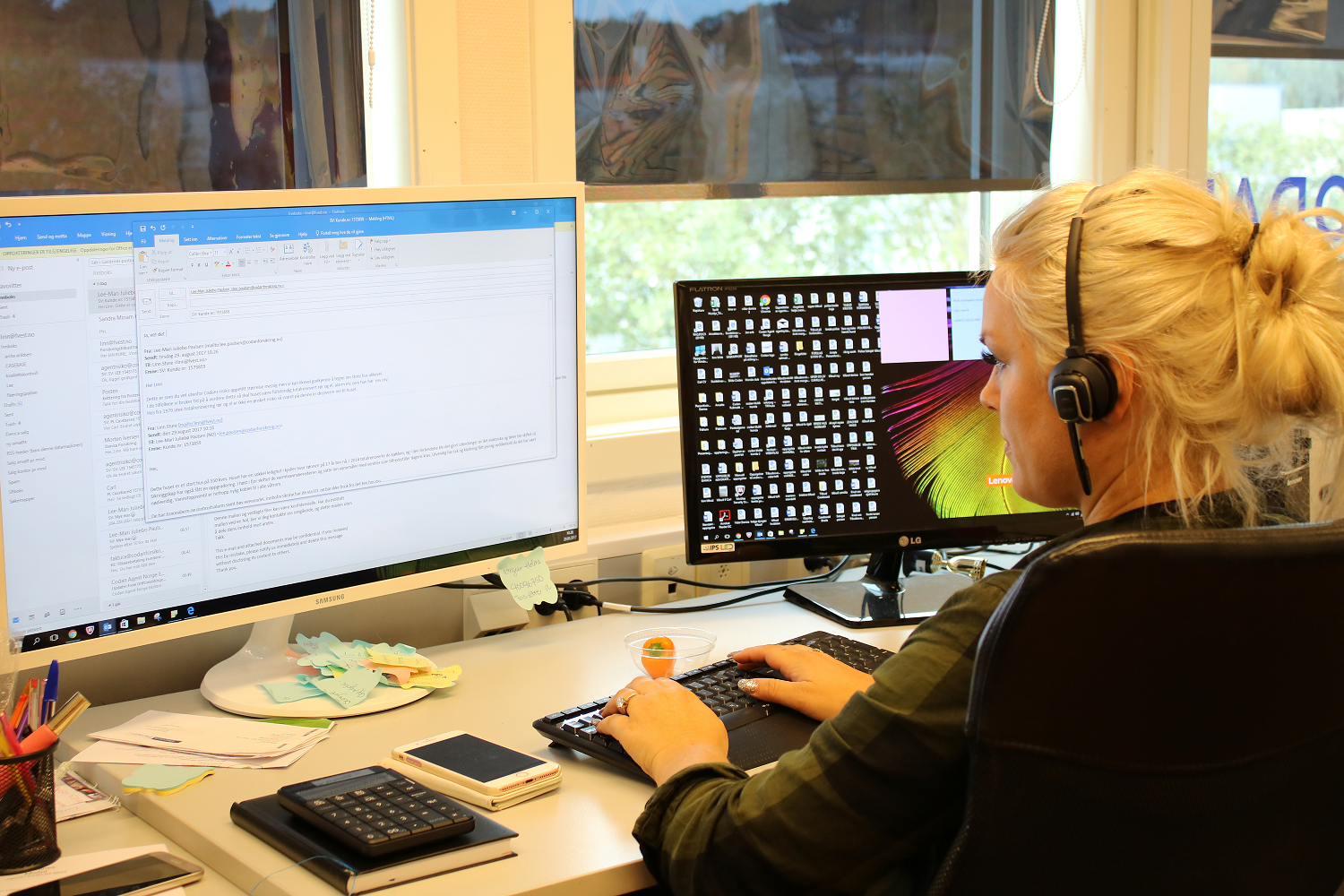 Daglig leder Linn Sture er jobber selv mot kunder hver eneste dag og deler velvillig av sine kunnskaper med sine nyansatte for at de skal lykkes best mulig. 