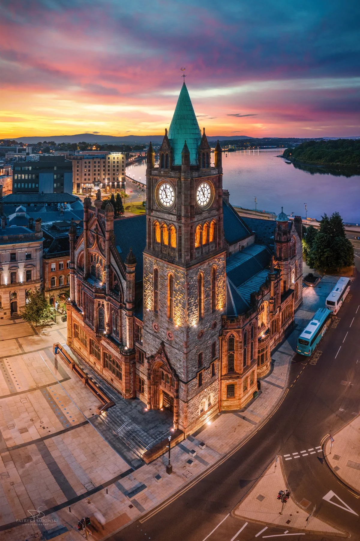 Gorgeous Guildhall during a summer sunset