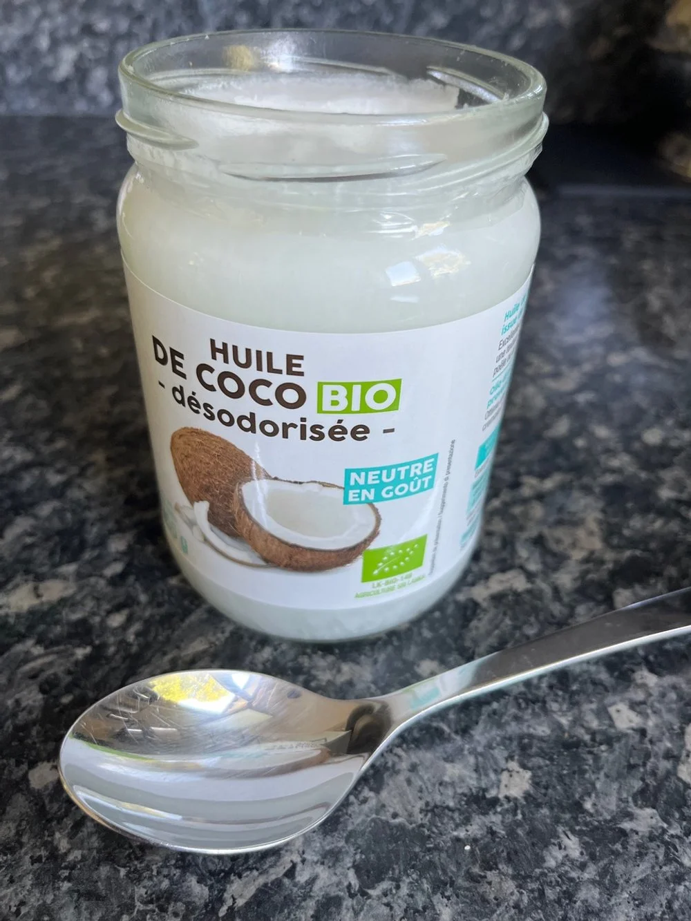 Oil pulling, le bain de bouche ayurvédique pour l'hygiène buccale