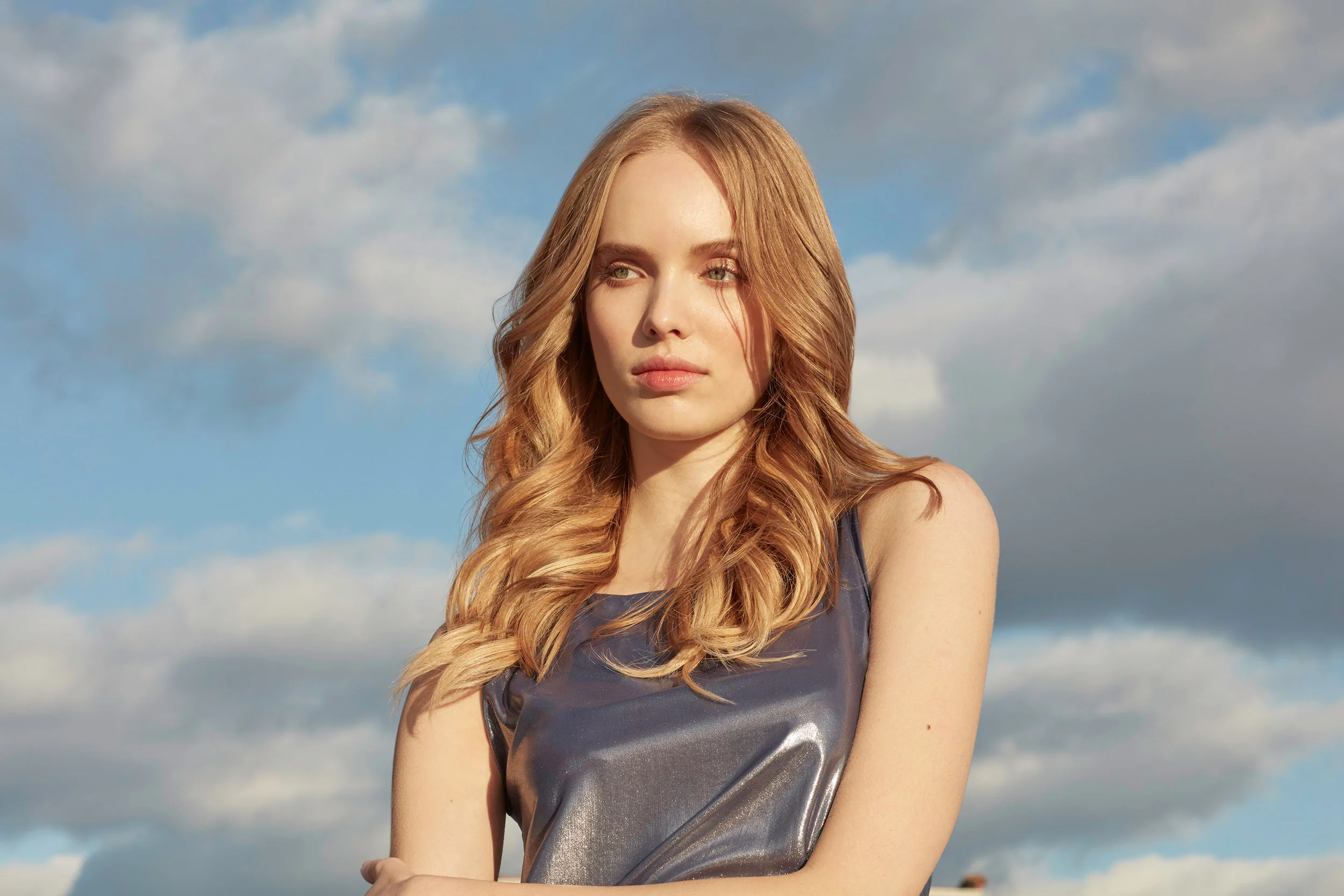 Tousled_outside_044.jpg