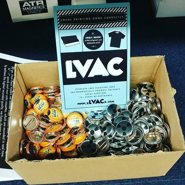 Buttons are BACK!  We'll start sending them out with orders on Monday.  Have a good weekend everybody!
Thanks @thelvac they look great!!