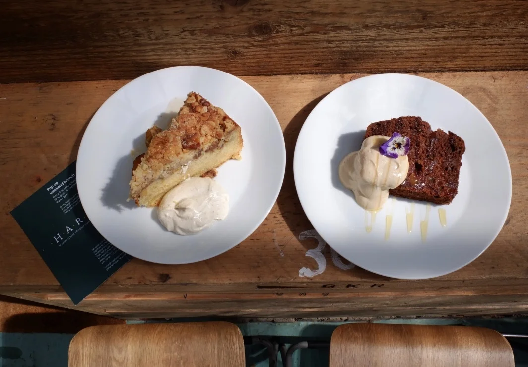 crumble cake / courgette cacao bread