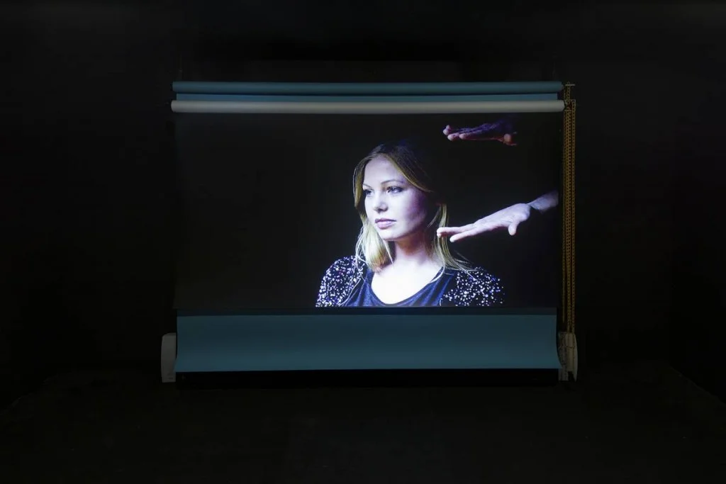 Simon-Fujiwara-Studio-Piet---King-Kong-Komplex-2013-Video-2030-min-edition-of-5-1024x683.jpg