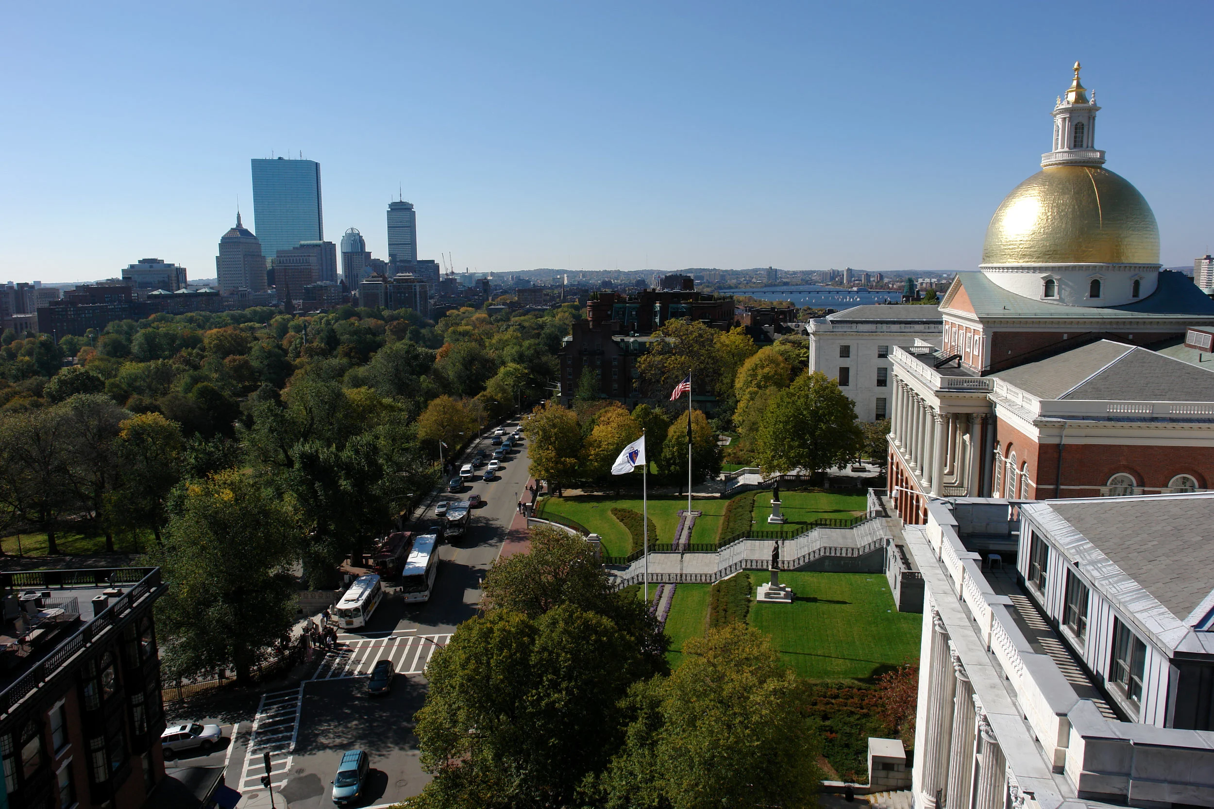 bigstock-Massachusetts-State-House-In--992312.jpg