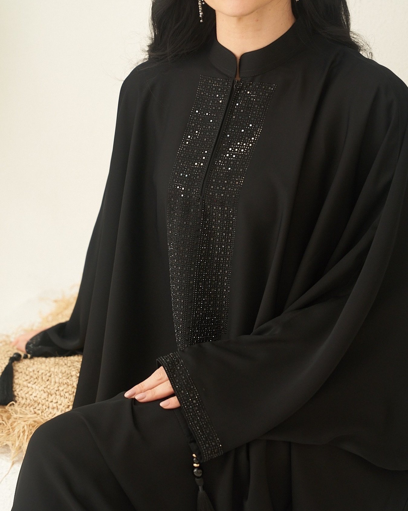 It&rsquo;s all in the details ✨ 
Crystal black Kaftan 🖤
Same day shipping Available Dubai, UAE 🚚 
DM to order 

#kaftan2024 #dubaiuae #samedayshipping #abaya #modestwear