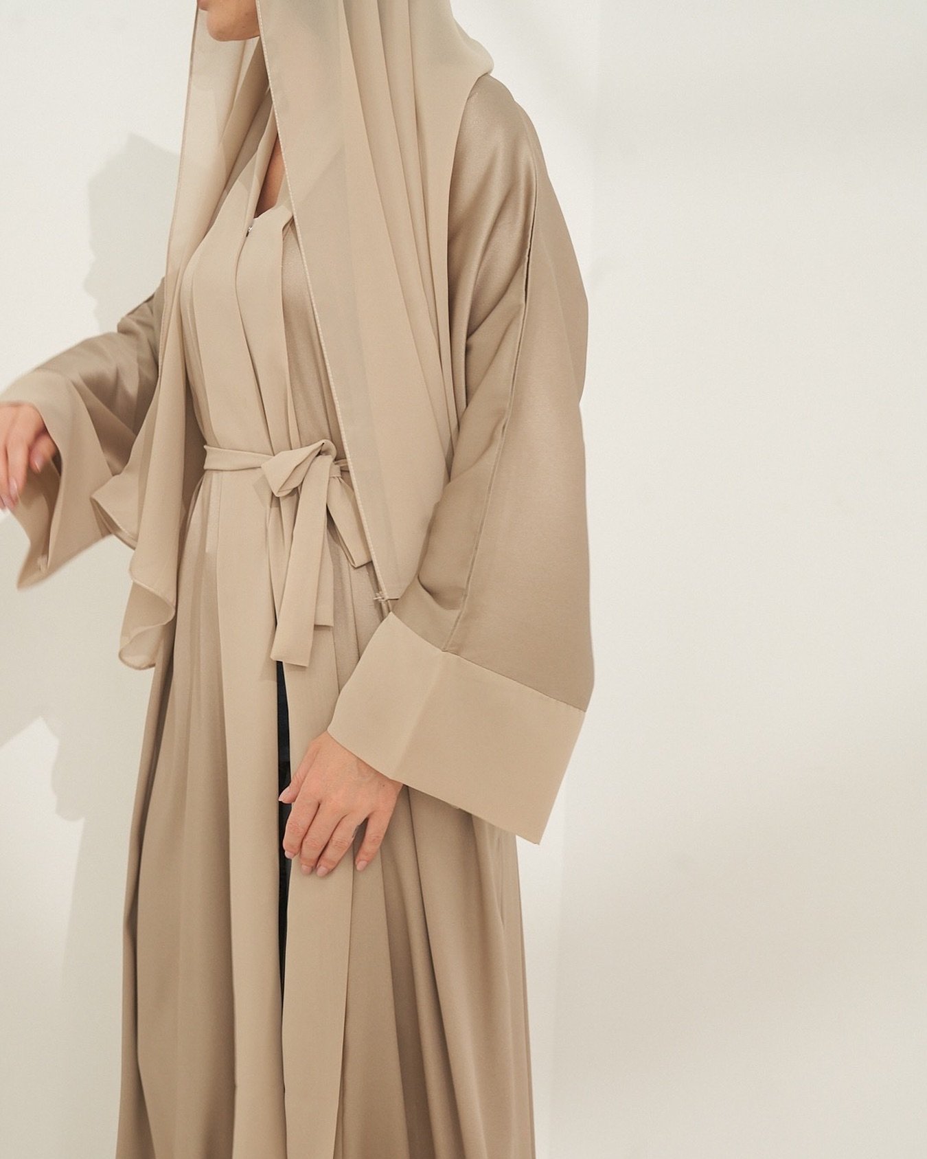 Timeless elegance in our tan classic abaya 🕊️
DM to purchase 
Same day shipping available 🚚 
Worldwide DHL express shipping 🌎 

#classicsthelabel #modestwear #newarrivals #abayadubai #kaftan #dubainewarrivals