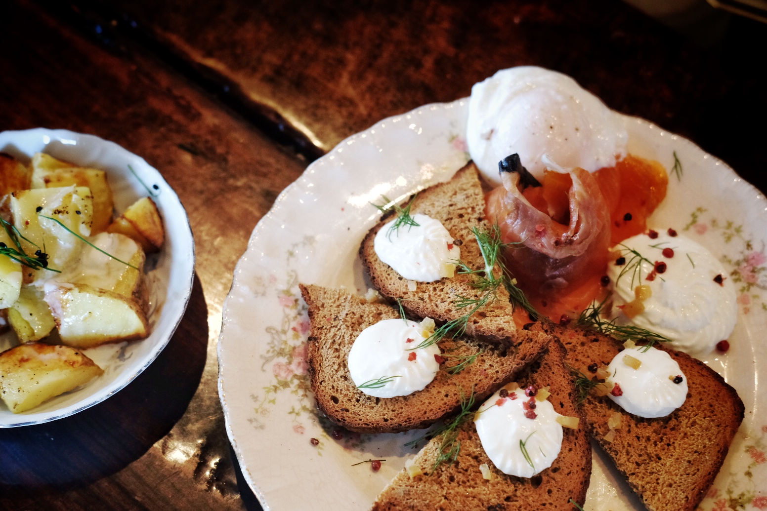 Dark Rye & Lox