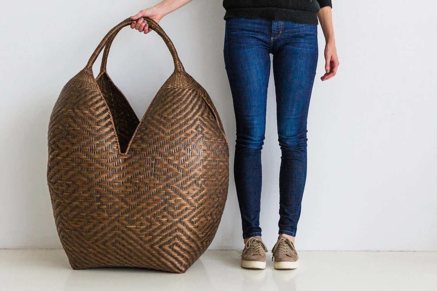 Azulina Home Cuatro Tetas Basket in Espresso