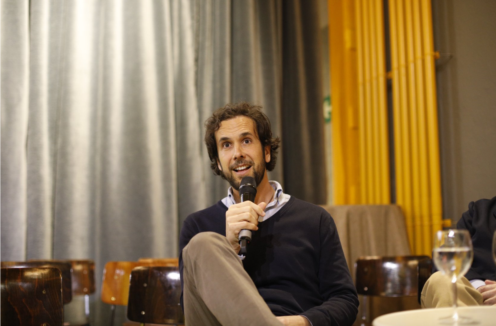 El Bienestar Social no se Busca