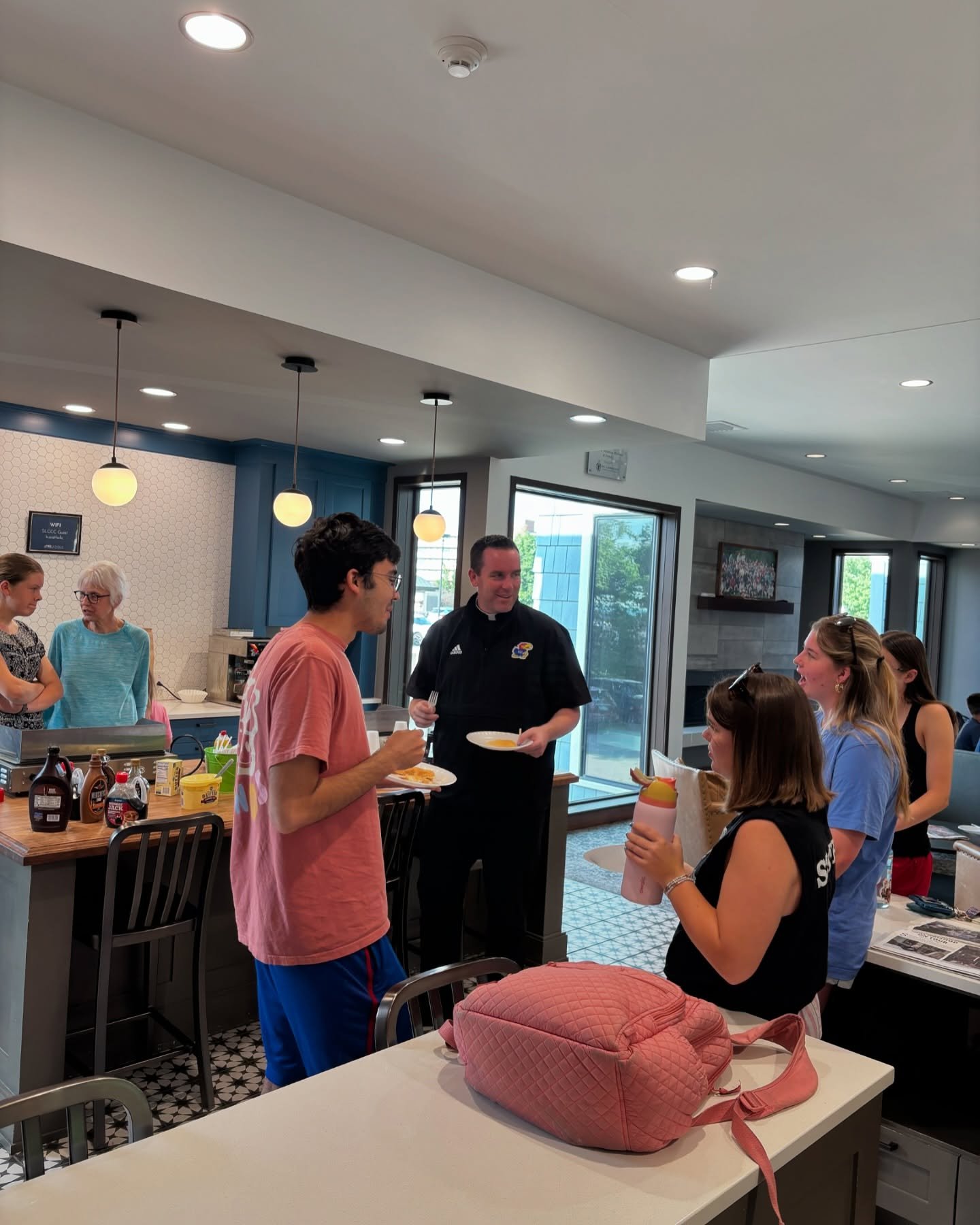 Thank you to our permanent community for helping provide a pancake breakfast for students before finals. 🥞☕️ We are thankful for your support of the students and their academic success 📚

#KUCatholic #RockChalk #Finals