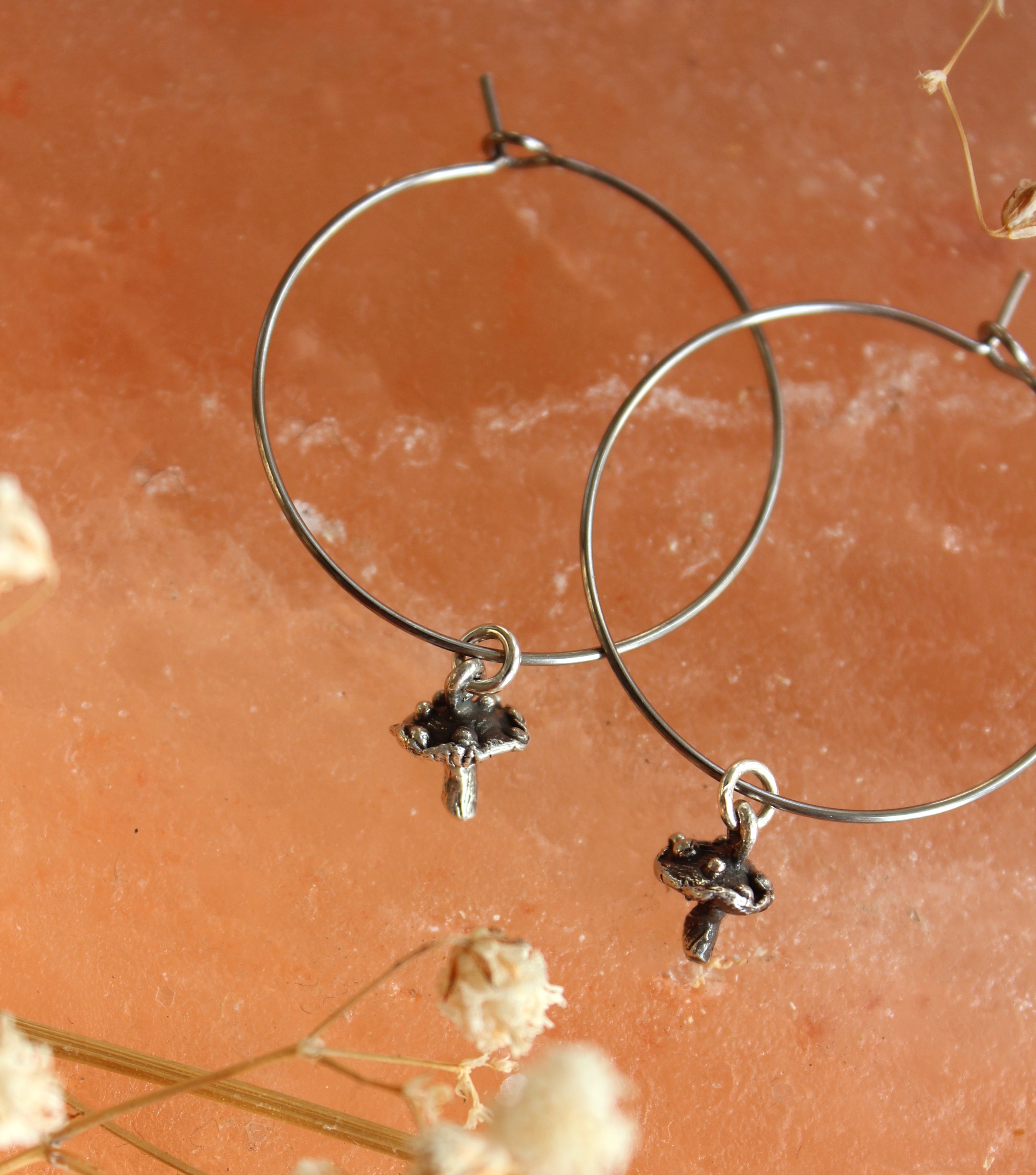 aminata mushroom hoop earrings