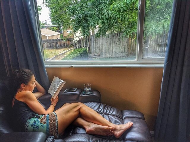 Sunday vibes. 💛 &bull; 📸 @highwheel &bull;

#bookworm #triathlontraining #recovery #saltlakecityutah