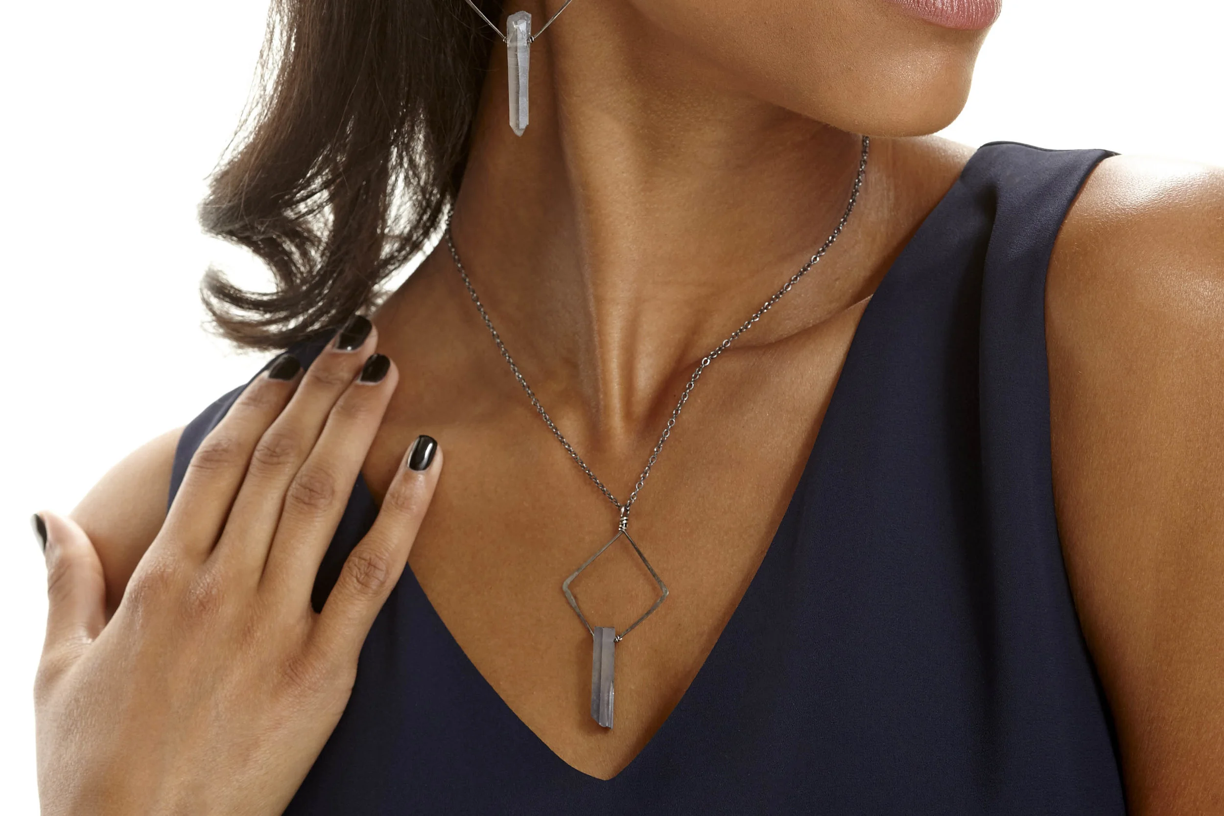 Dagger Necklace Model.jpg
