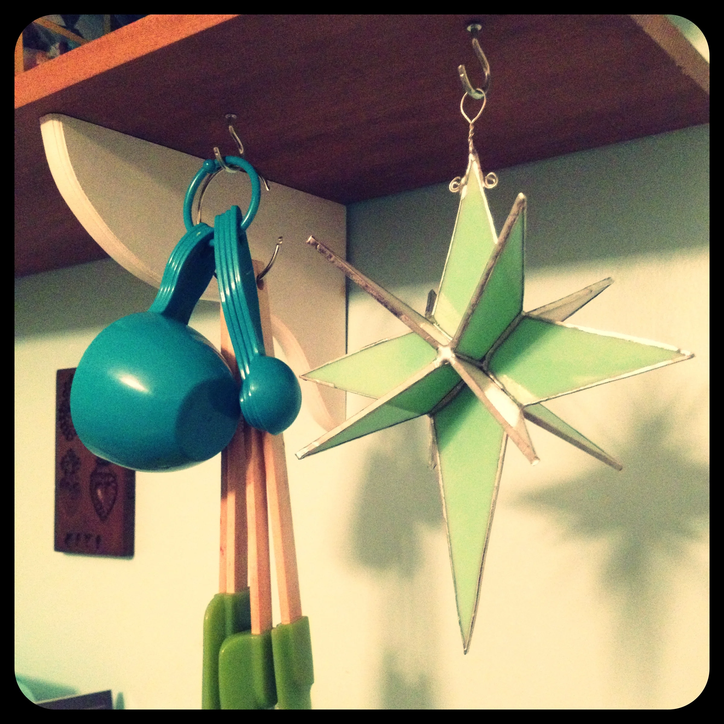 Moravian star- vintage kitchen