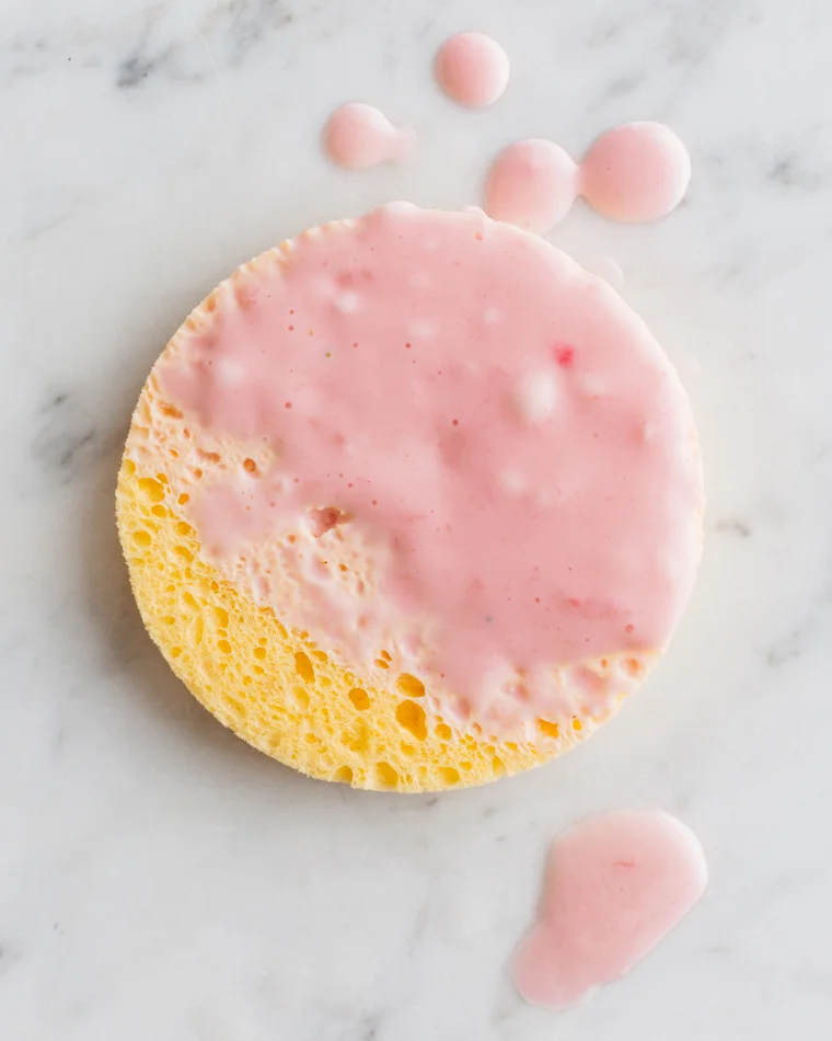 PSC-4.6_BerryCleanser-8821.jpg