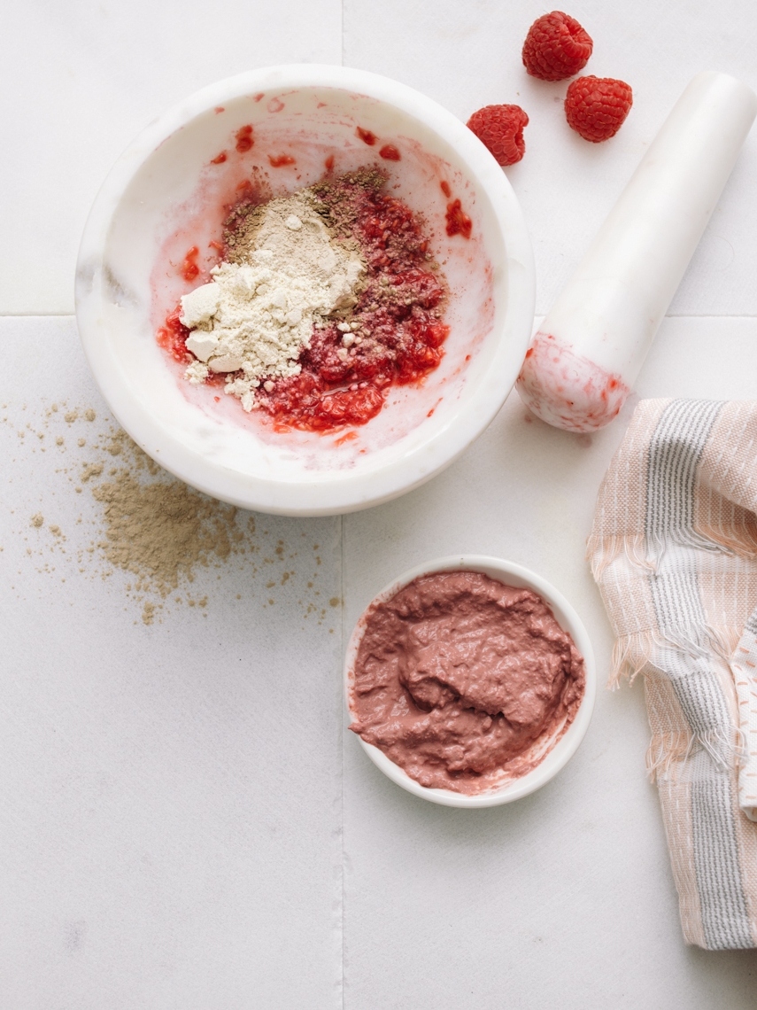 PSC-5.7_RaspberryMask_0459.jpg