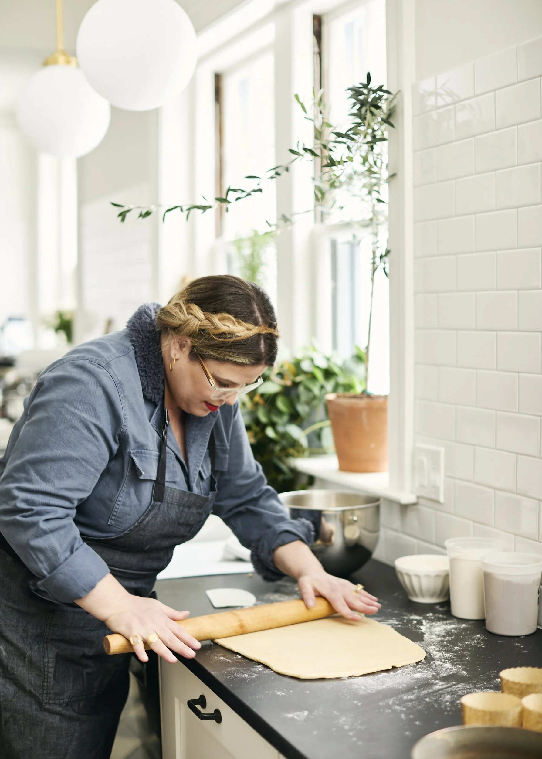 Tzurit Or rolling pastry dough.jpg