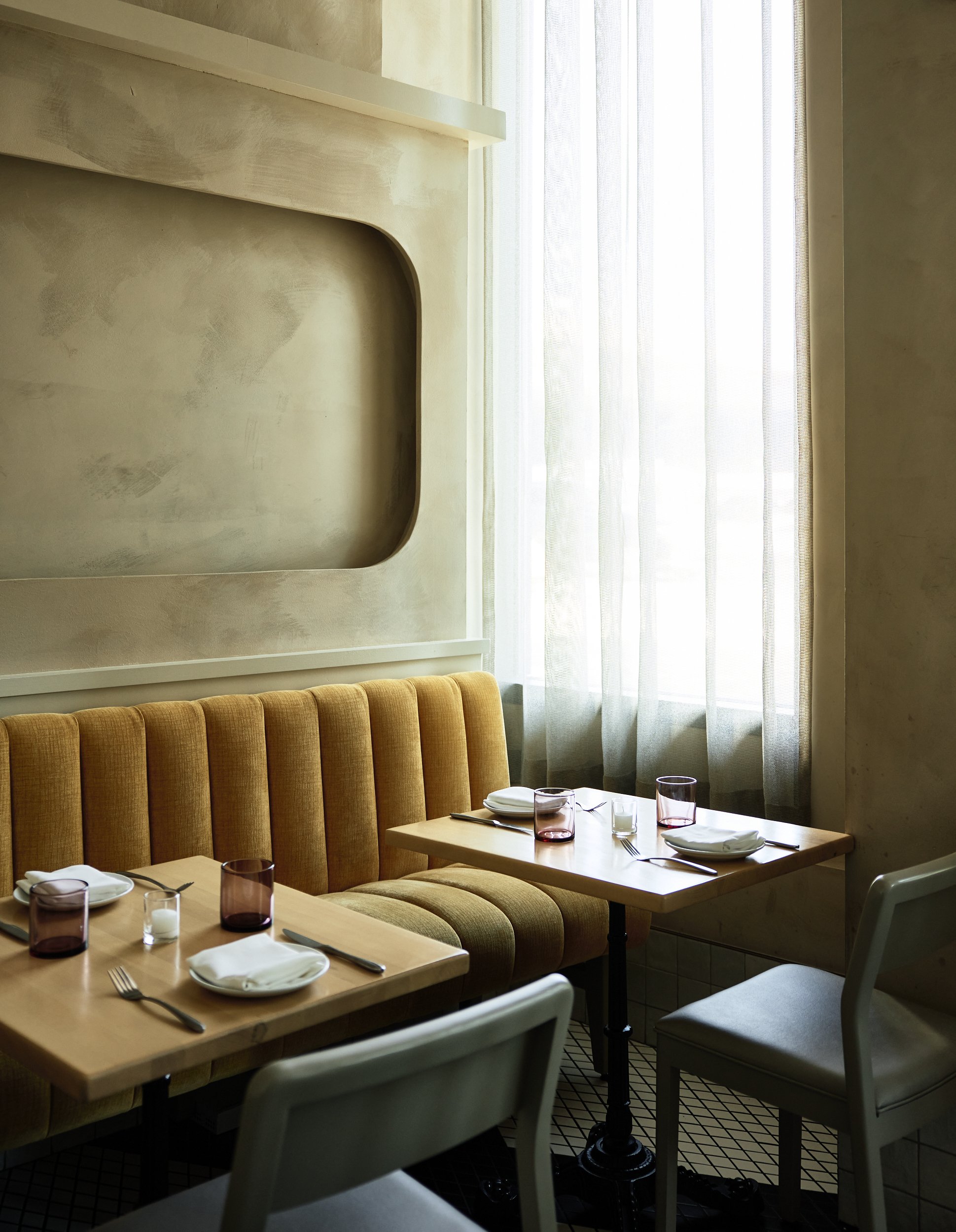 Baleia Restaurant 2.jpg