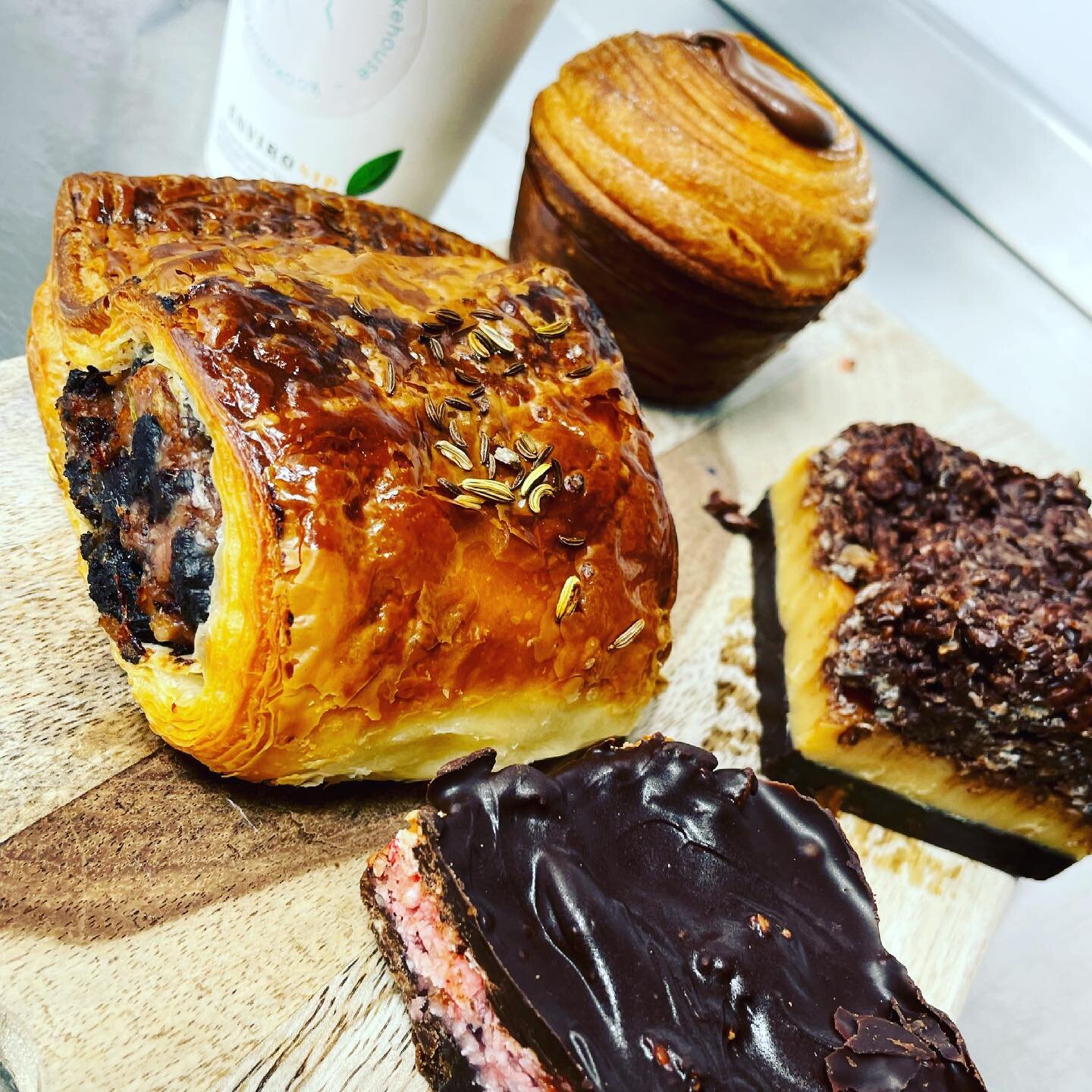 Staff brunch and coffee from the wonderful @kookaburra_bakehouse this morning!
#bakery #chester #nutellacruffin #blackpuddingsausageroll #wellingtonslice