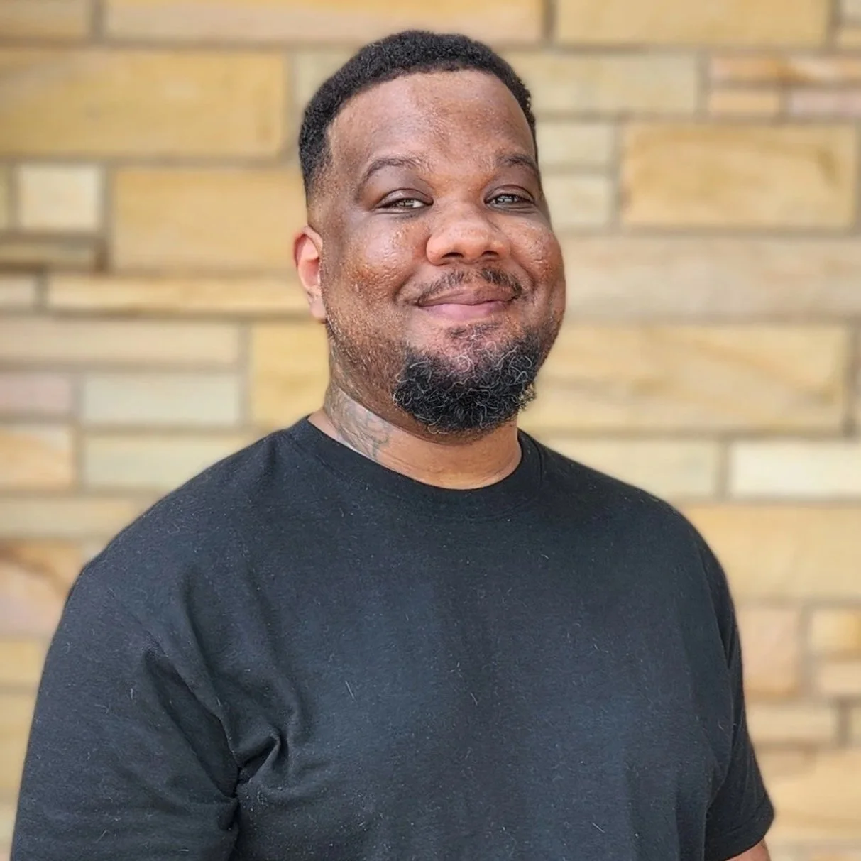 Diante Ingram, Universal Worker
