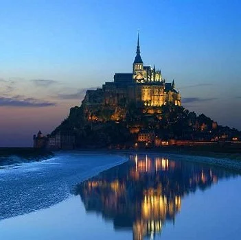Mont-saint-Michel,island.jpg