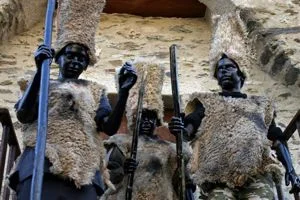 and his cubs. photo: Fete de l'Ours