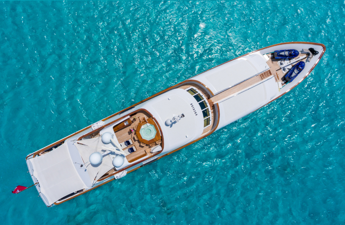 LADYJ-Yacht-Bahamas-Overhead-QB26.jpg