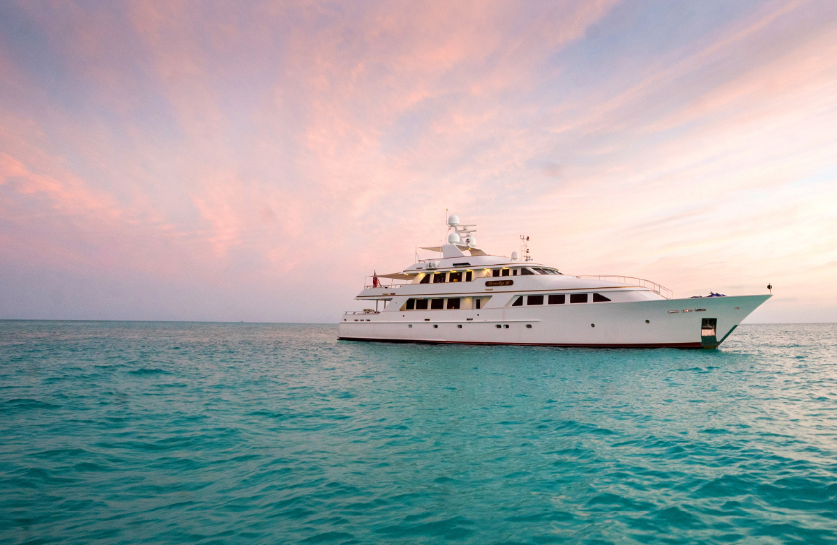 LADYJ-Cruise-Destination-Out-Islands-Bahamas-Yacht.jpg