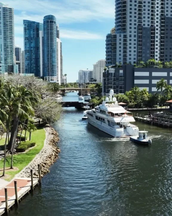 Until next time Florida✌️Next stop for Lady J&hellip;. The Bahamas 🇧🇸 #exumabahamas🇧🇸 #bahamas #yacht #charterladyj #palmerjohnsonyachts #gopro #swimmingpigsbahamas #droneshots #djimavic #fortlauderdale
