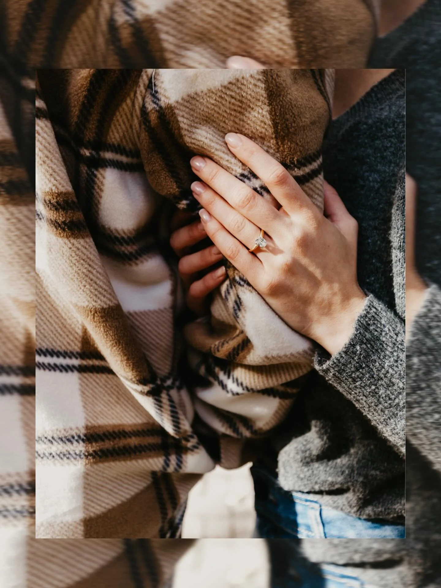 𝗪𝐞 𝐠𝐨 𝐭𝐨𝐠𝐞𝐭𝐡𝐞𝐫 𝐥𝐢𝐤𝐞 𝐰𝐢𝐧𝐭𝐞𝐫 &amp; 𝐚 𝐬𝐰𝐞𝐚𝐭𝐞𝐫. ☃️🧣

𝘋𝘈𝘠 𝟺: 𝘖𝘶𝘵𝘥𝘢𝘵𝘦𝘥 𝘱𝘩𝘰𝘵𝘰𝘴? 𝘕𝘦𝘦𝘥 𝘢 𝘥𝘢𝘵𝘦 𝘯𝘪𝘨𝘩𝘵? 𝘓𝘦𝘵&rsquo;𝘴 𝘤𝘢𝘱𝘵𝘶𝘳𝘦 𝘺𝘰𝘶 𝘢𝘯𝘥 𝘺𝘰𝘶𝘳 𝘣𝘰𝘰 𝘸𝘪𝘵𝘩 𝘺𝘰𝘶𝘳 𝘤𝘩𝘰𝘪𝘤𝘦 𝘰?