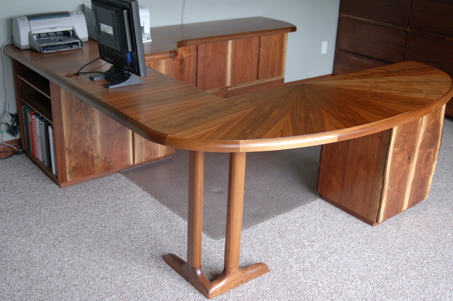 Marcum Desk