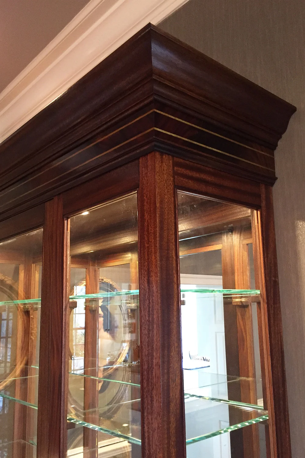 Mahogany Display Case - Crown Moulding Detail