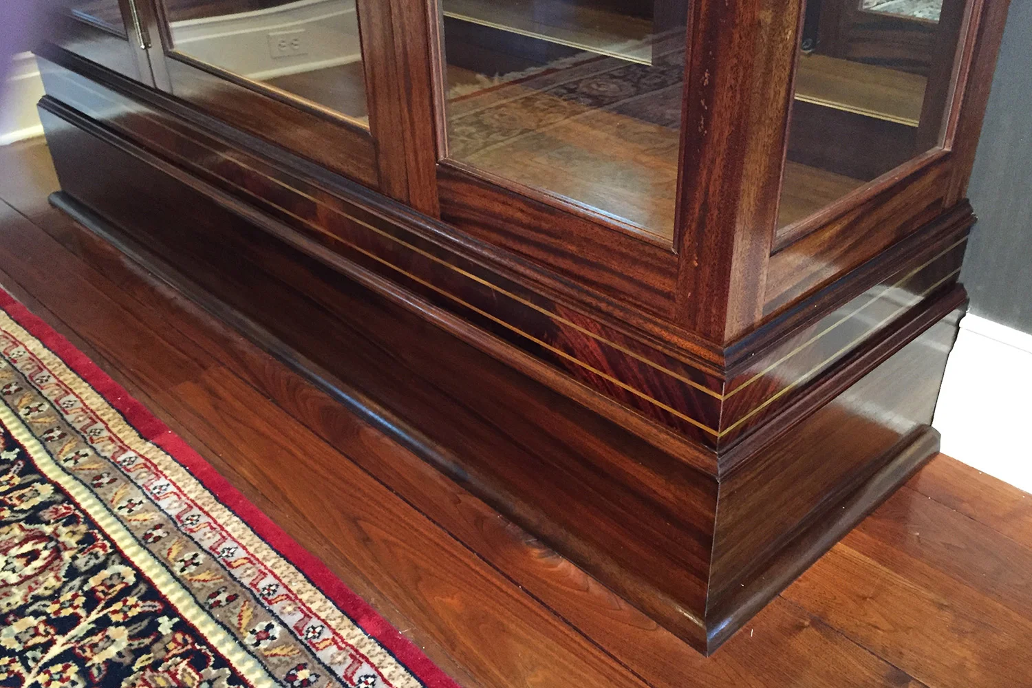 Mahogany Display Case - Footer Detail