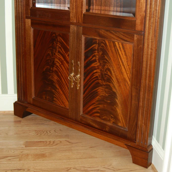 Corner Display Cabinet - Cabinet Door Detail