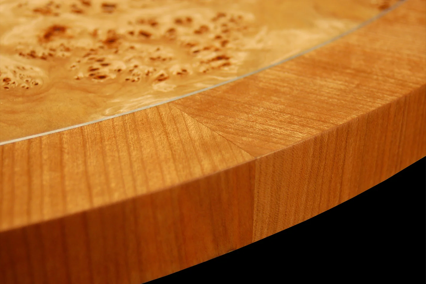 Mappa Table Edge Detail