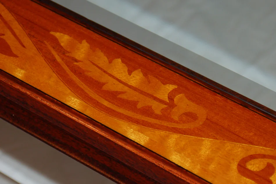 Cocktail Table - Edge Detail