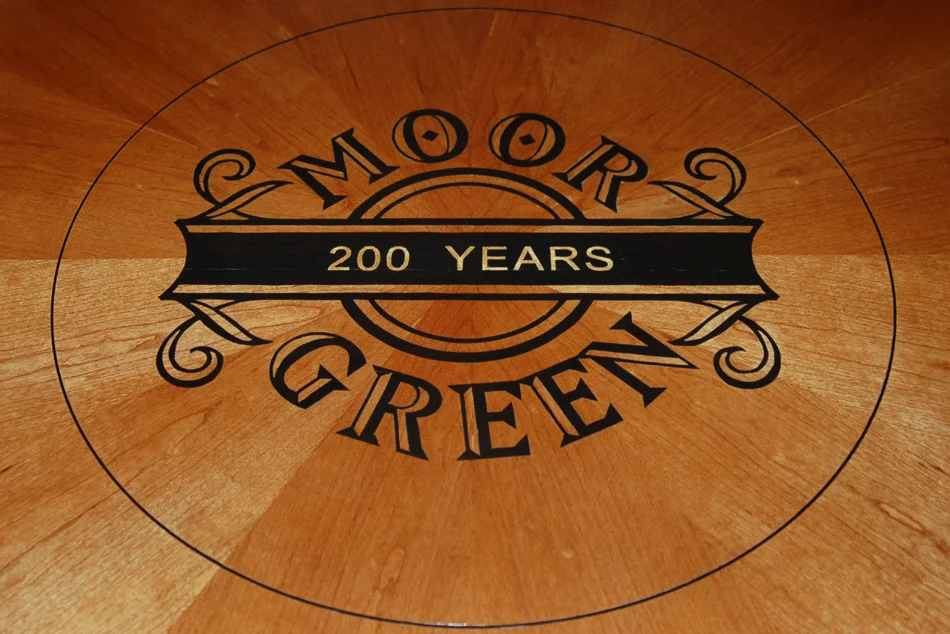 Moor Green Table - Centerpiece